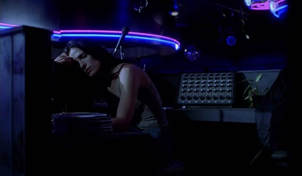 ブルー・イグアナの夜の画像