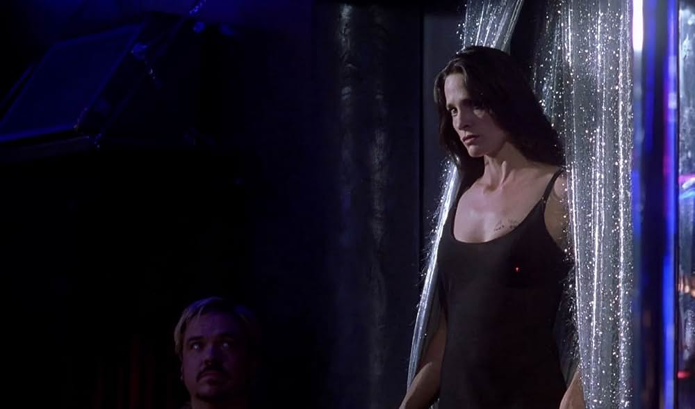 ブルー・イグアナの夜の画像