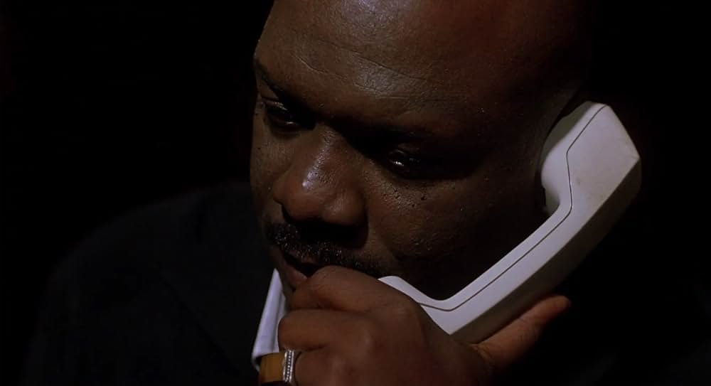 ブルー・イグアナの夜の画像