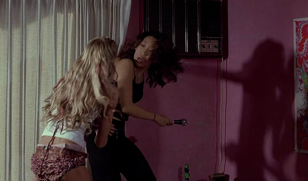 ブルー・イグアナの夜の画像