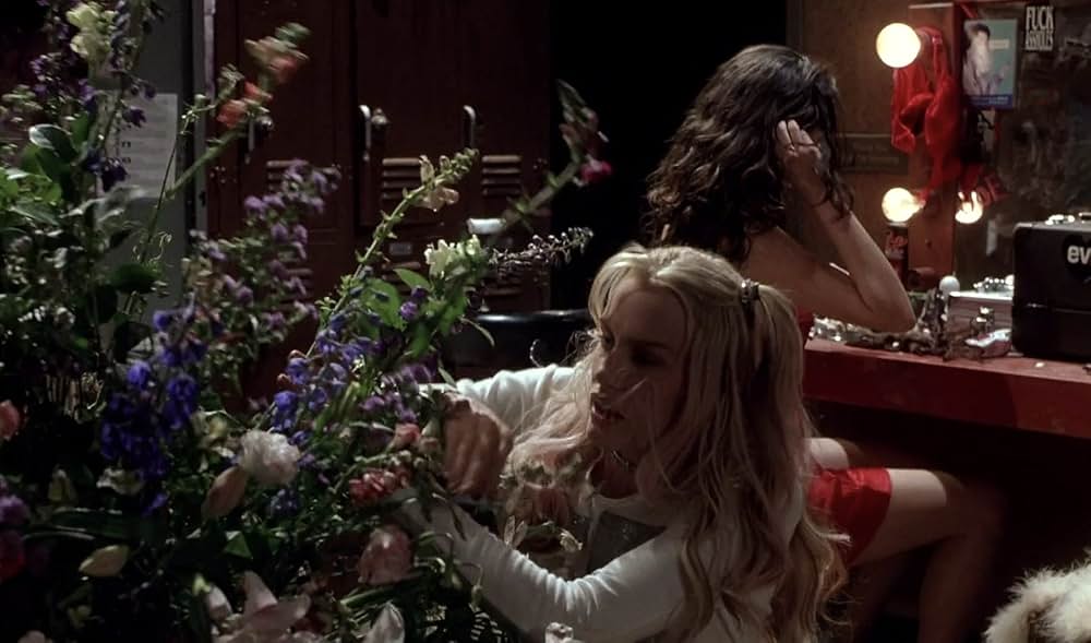 ブルー・イグアナの夜の画像