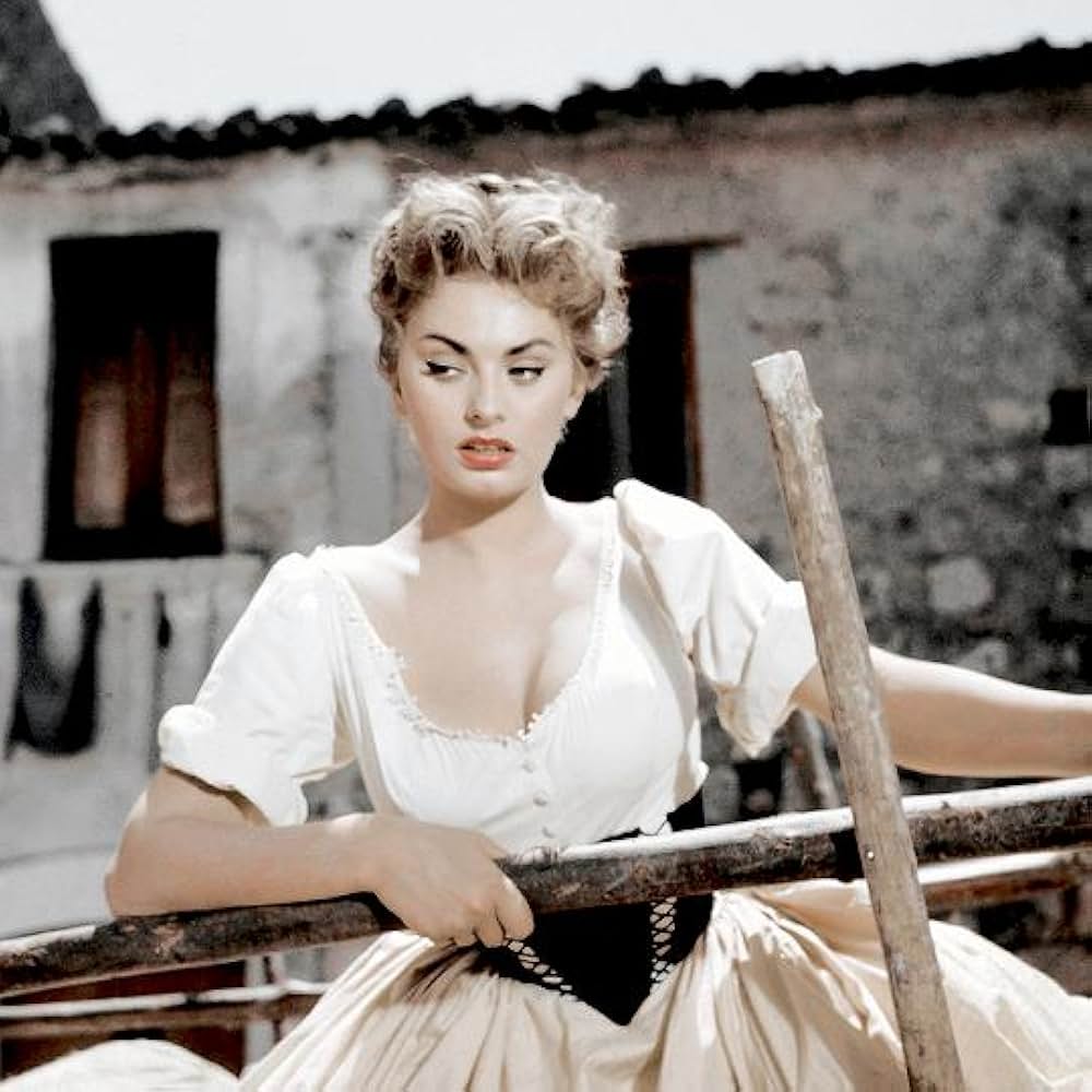 バストで勝負の画像