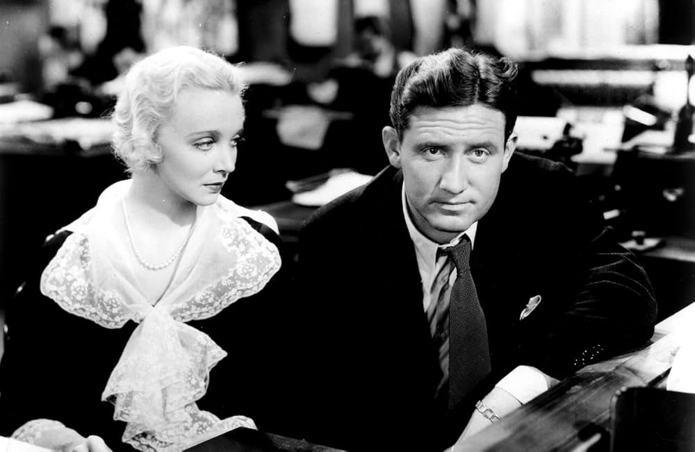 舗道の殺人の画像