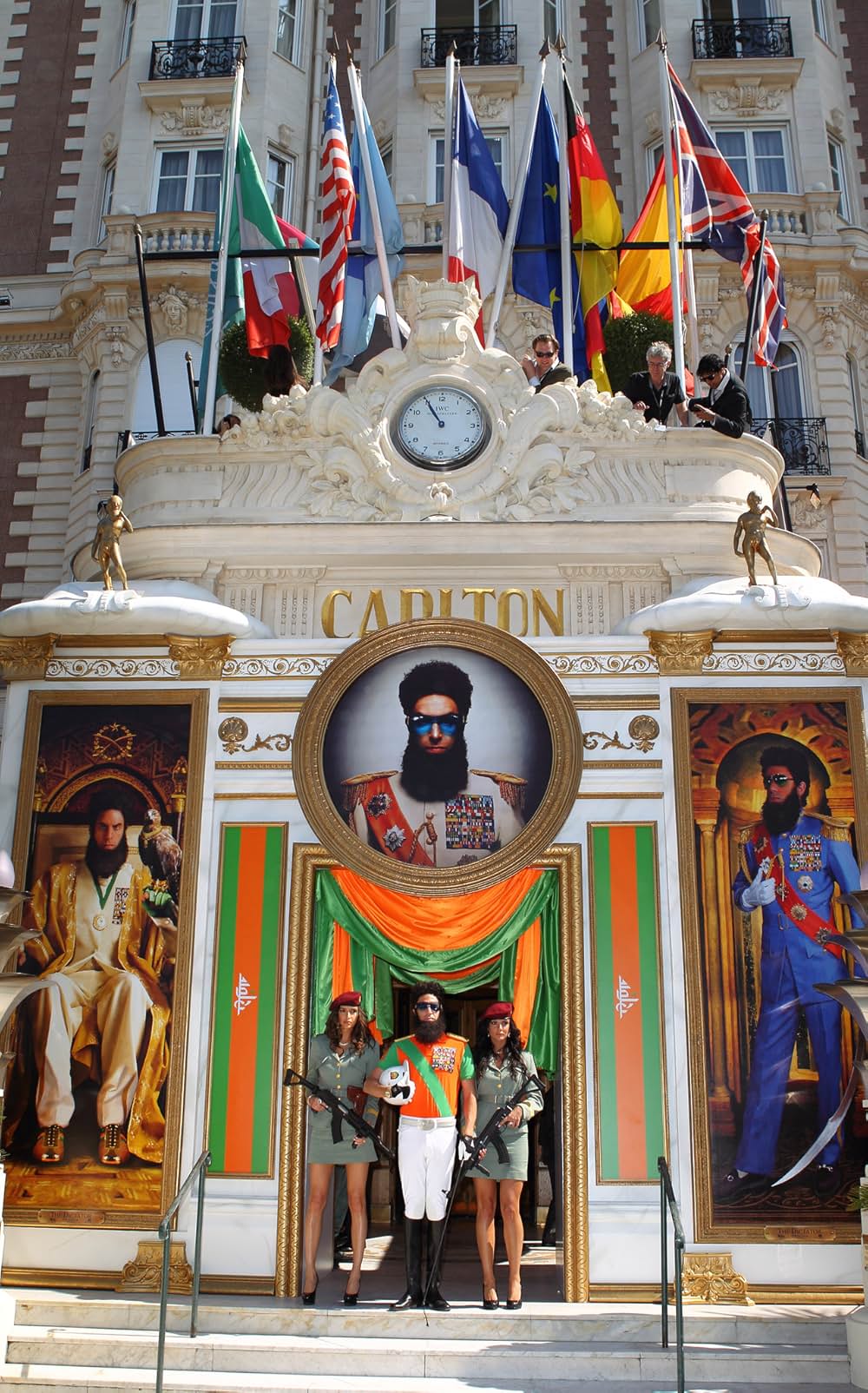 「ディクテーター 身元不明でニューヨーク」の画像