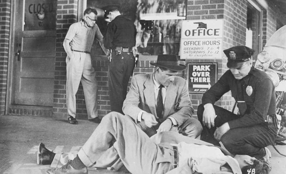 姿なき訪問者の画像