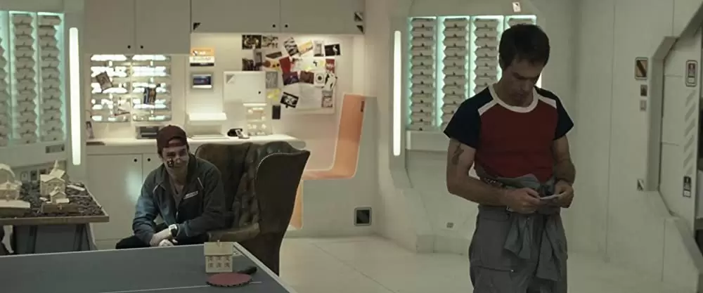 月に囚われた男の画像