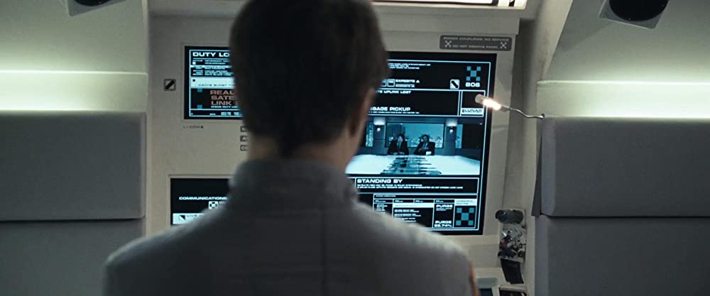 月に囚われた男の画像