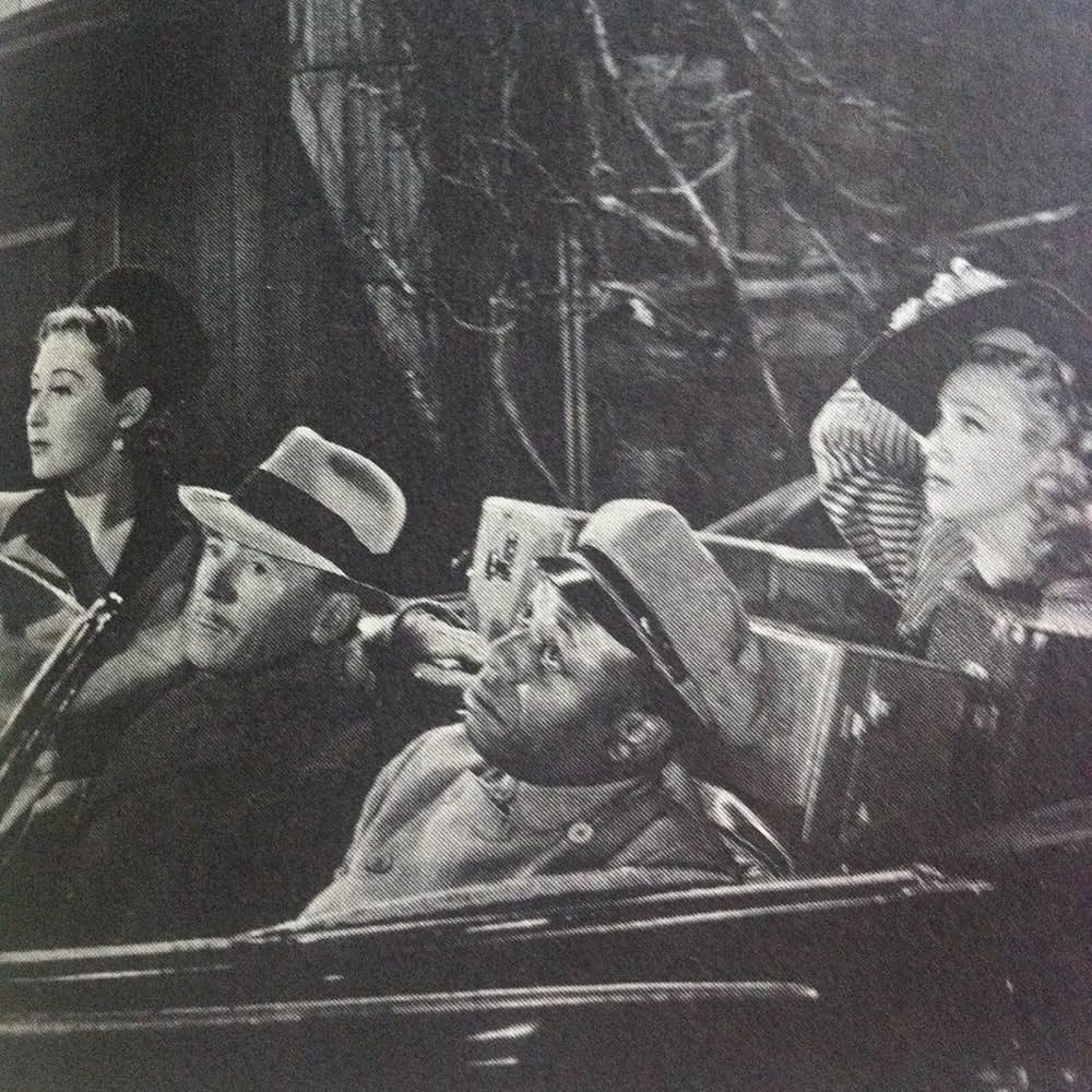 彼女はゴーストの画像