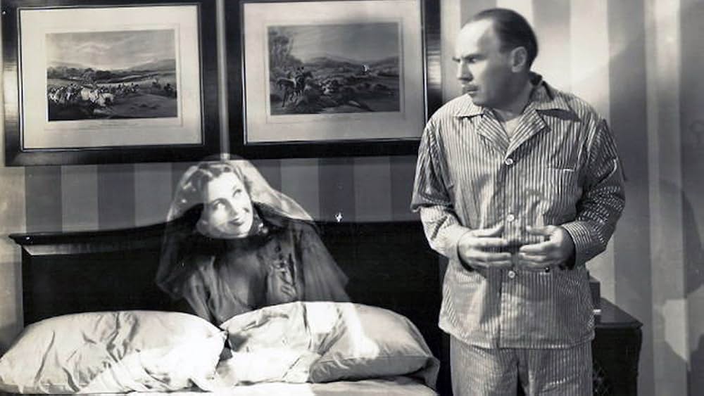 彼女はゴーストの画像