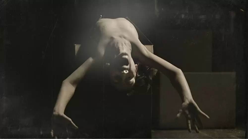 「フッテージ」マイケル・ホール・ダダリオの画像