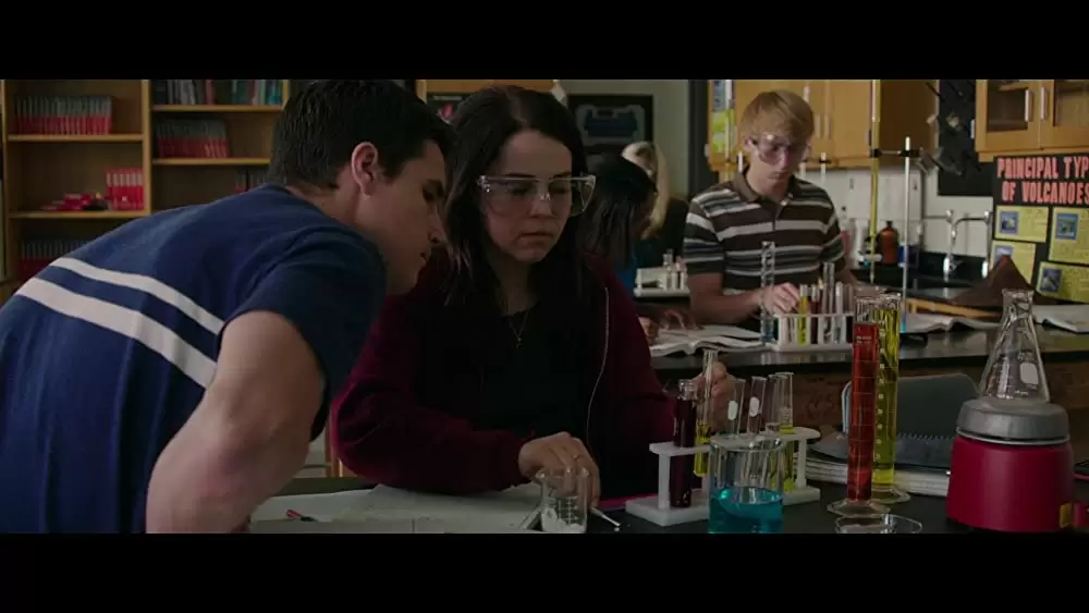 「THE DUFF／ダメ・ガールが最高の彼女になる方法」メイ・ホイットマン & ロビー・アメルの画像