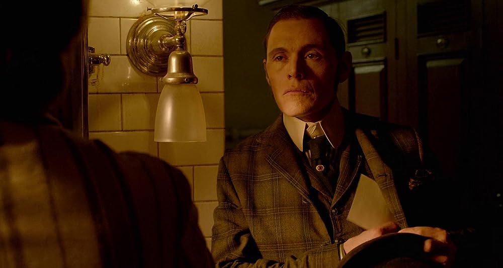 クリムゾン・ピークの画像