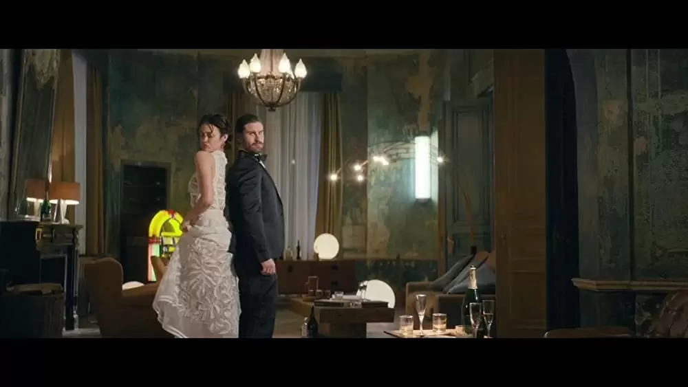 「ウィッシュ・ルーム」オルガ・キュリレンコ & ケビン・ヤンセンスの画像