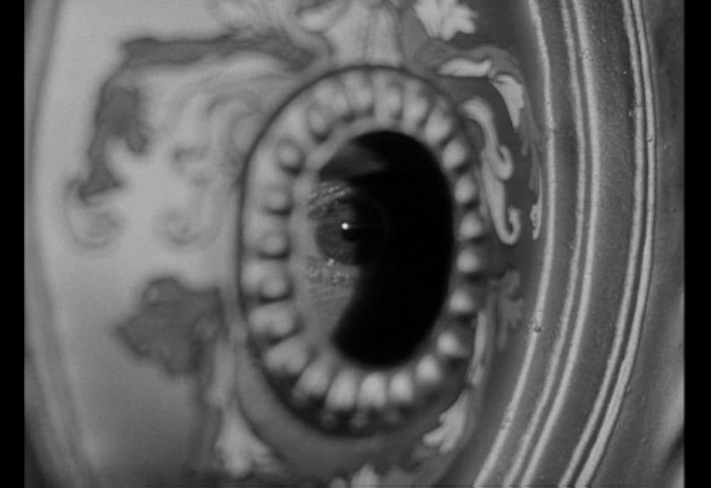 奇妙な扉の画像