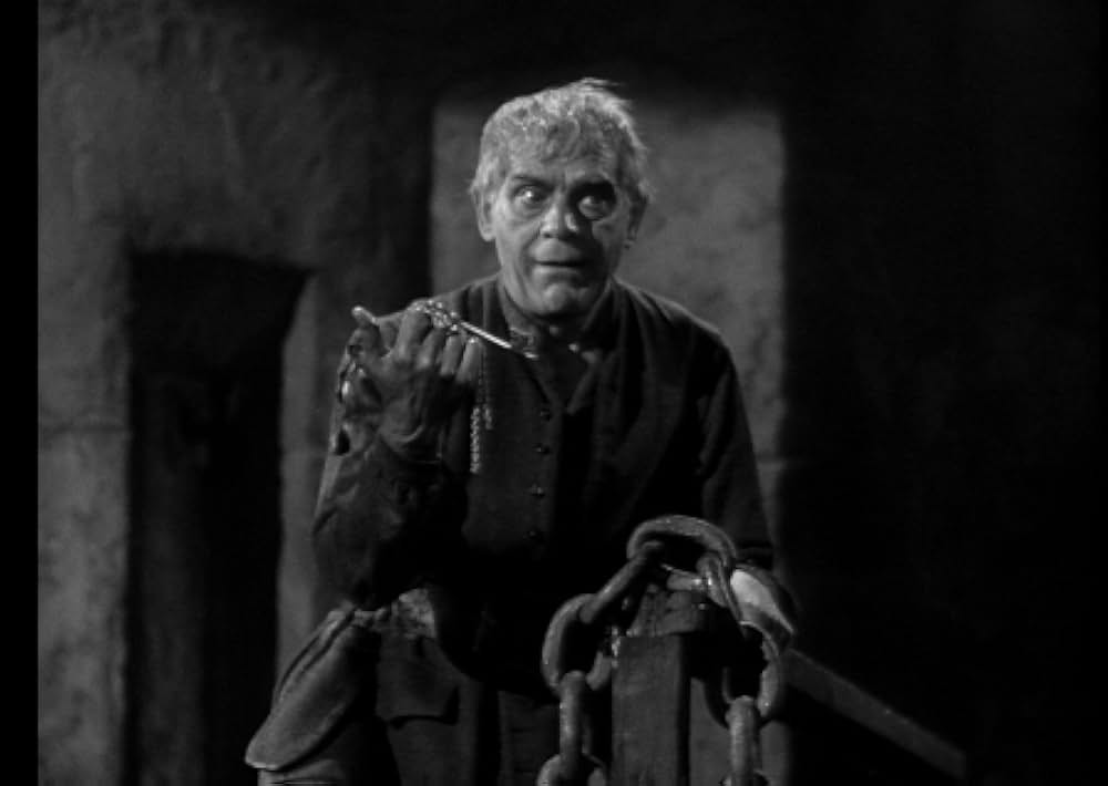 奇妙な扉の画像