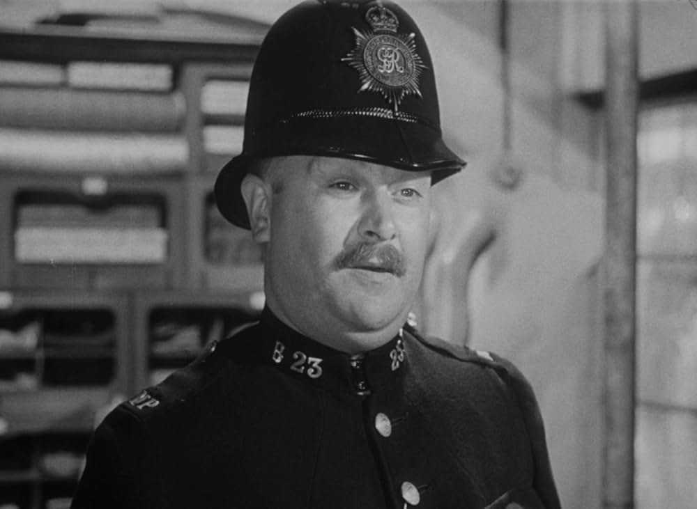 Passport to Pimlico（原題）の画像