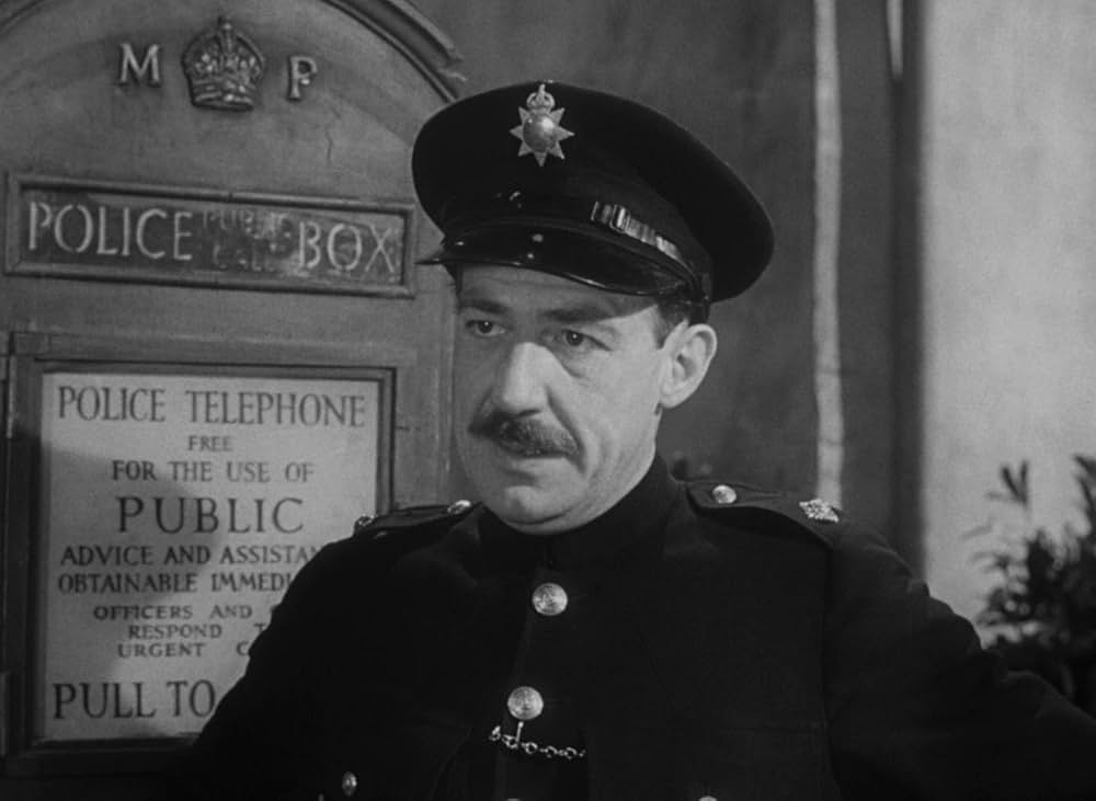 Passport to Pimlico（原題）の画像