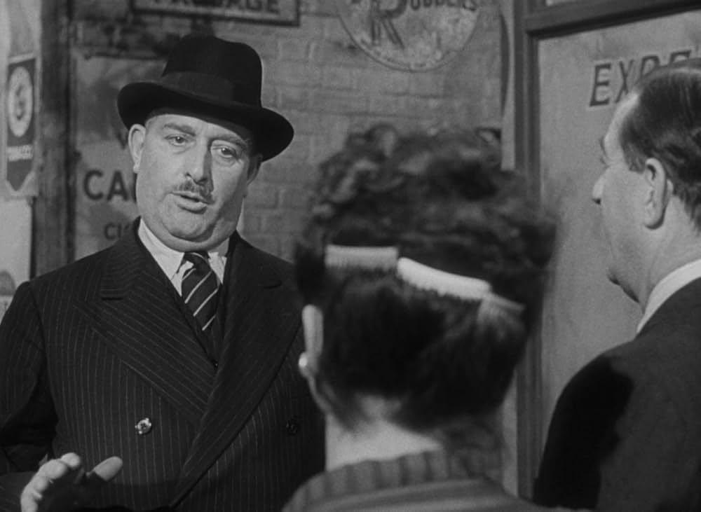 Passport to Pimlico（原題）の画像