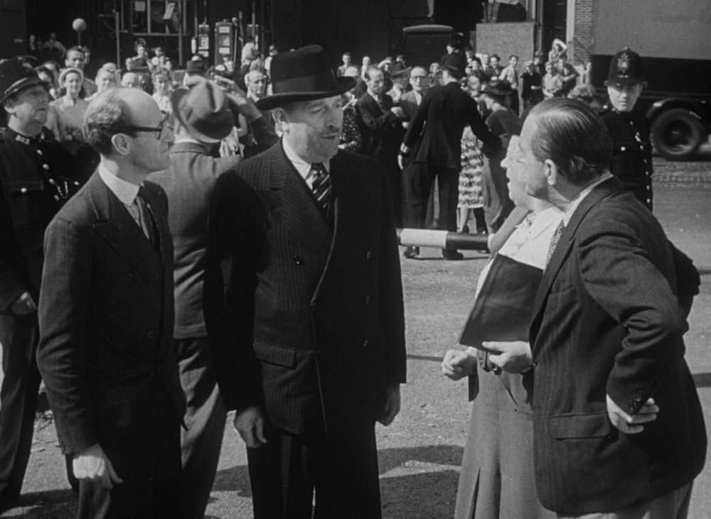 Passport to Pimlico（原題）の画像