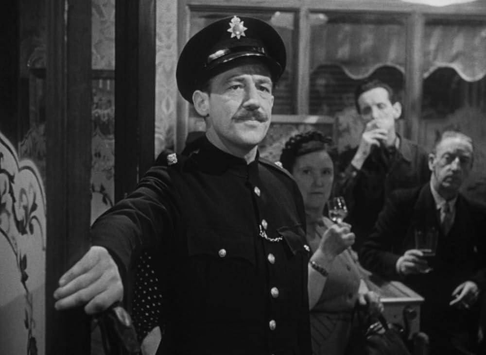 Passport to Pimlico（原題）の画像