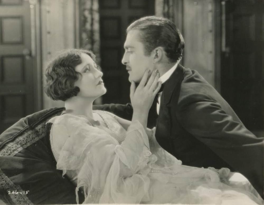 三人の踊子の画像