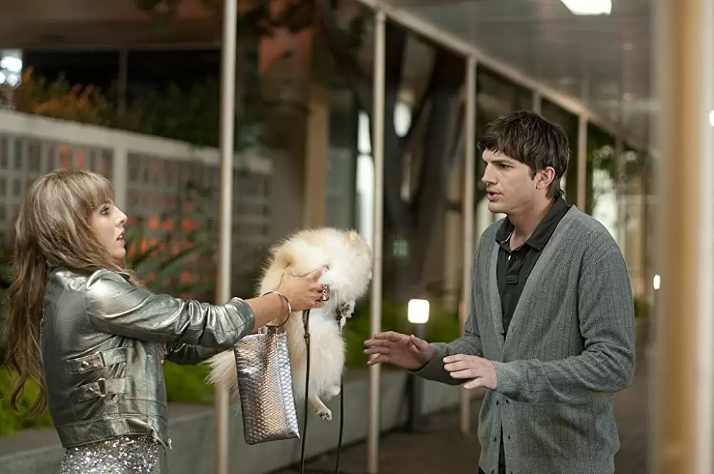 「抱きたいカンケイ」アシュトン・カッチャー & オフィリア・ラビボンドの画像