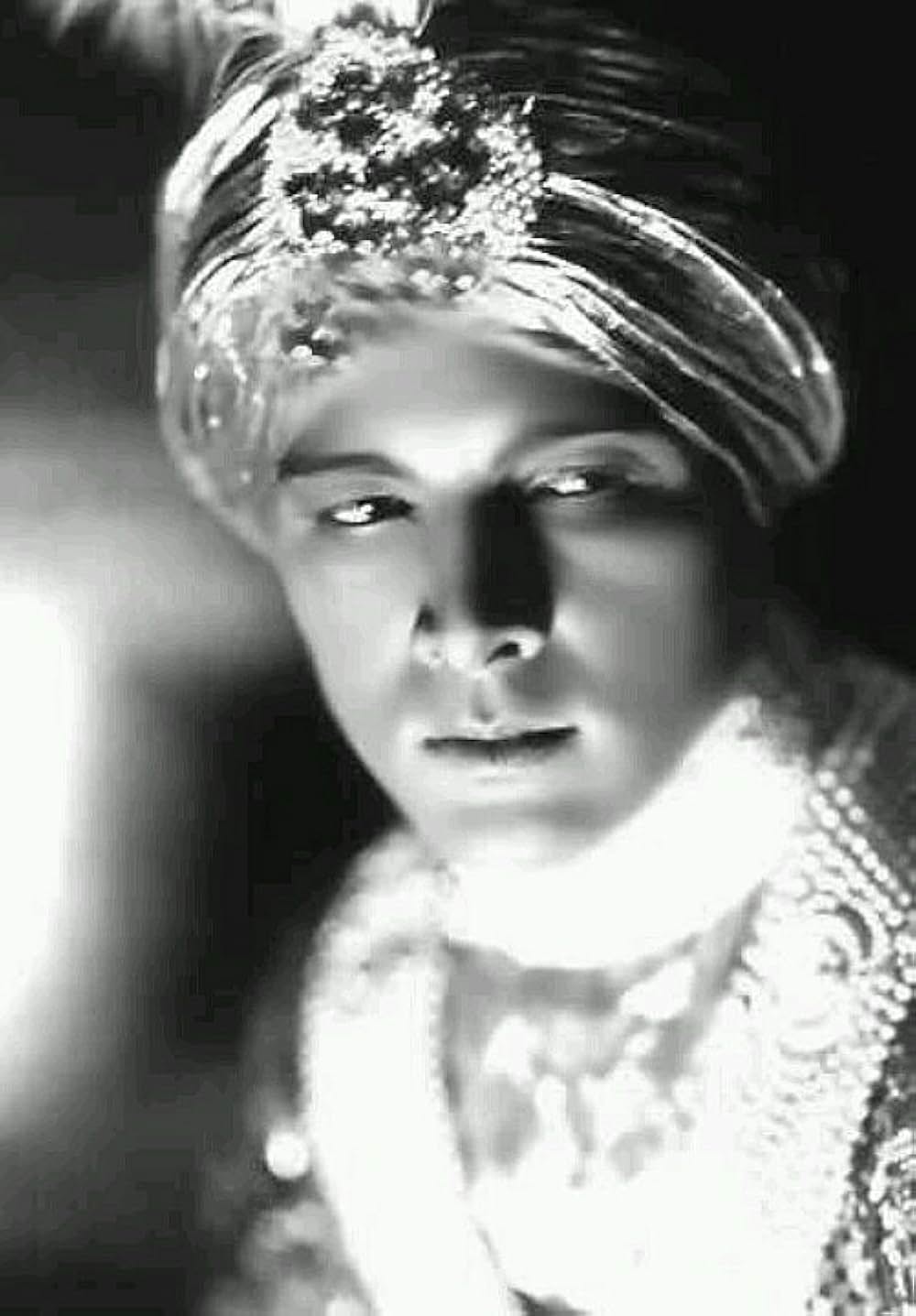 ヤング・ラジャーの画像