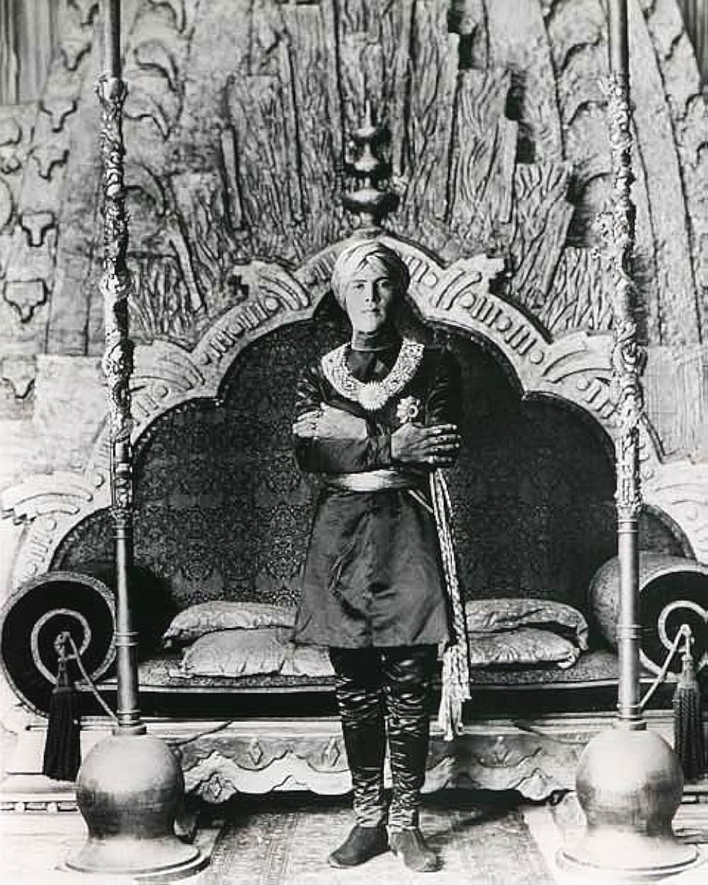 ヤング・ラジャーの画像