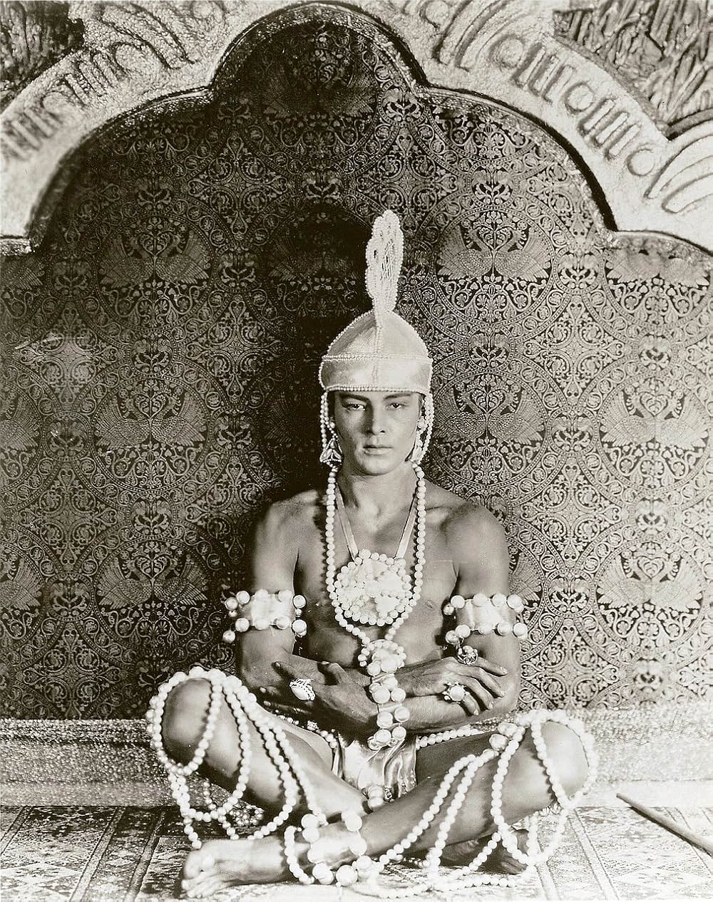 ヤング・ラジャーの画像