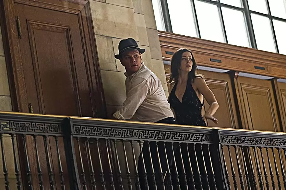 「アジャストメント」マット・デイモン & エミリー・ブラントの画像