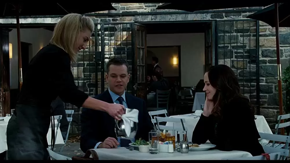 「アジャストメント」マット・デイモン & エミリー・ブラントの画像