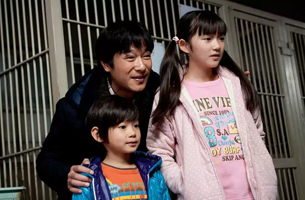 ひまわりと子犬の7日間の画像