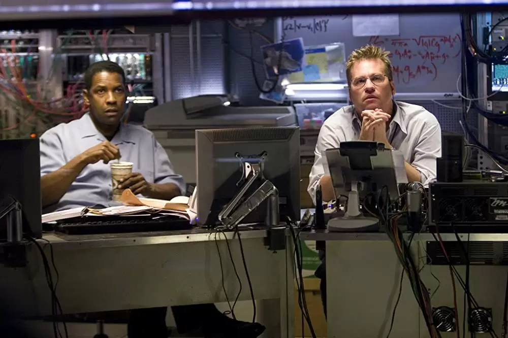 「デジャヴ」バル・キルマー & デンゼル・ワシントンの画像