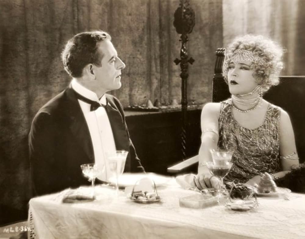 歓楽の唇の画像