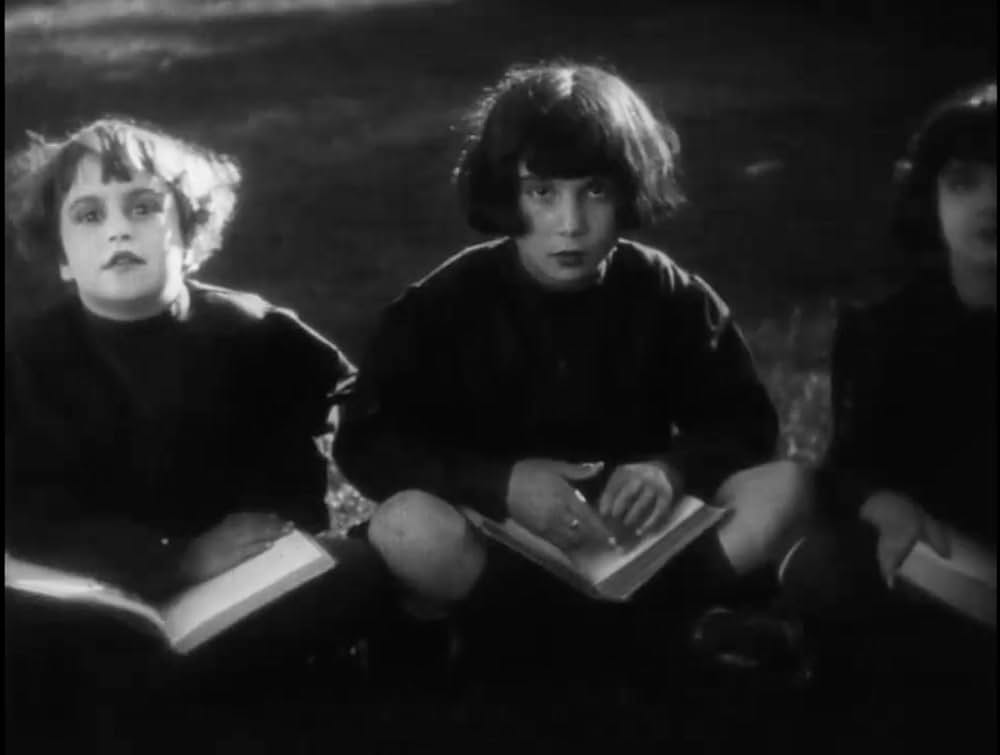 歓楽の唇の画像