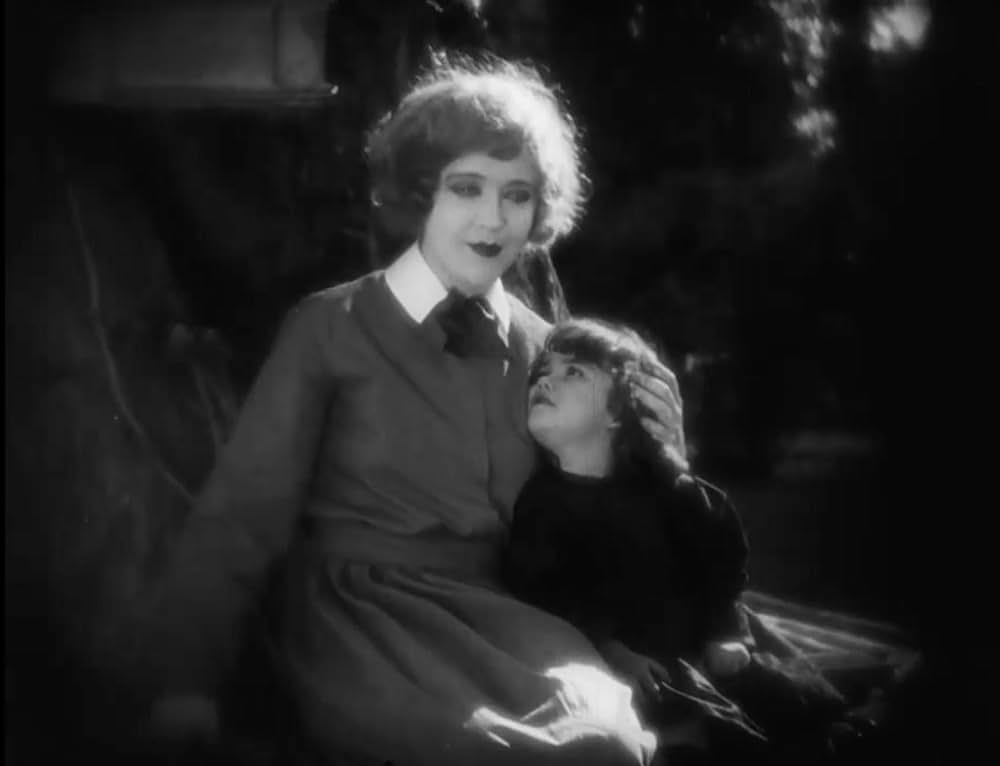 歓楽の唇の画像