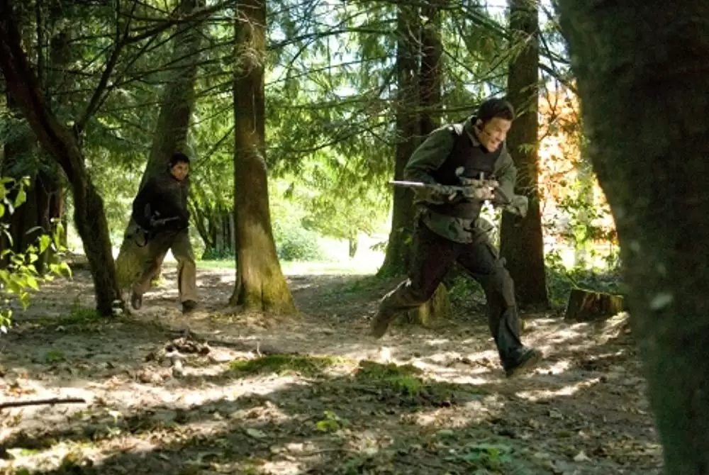 「ザ・シューター／極大射程」マーク・ウォールバーグ & マイケル・ペーニャの画像