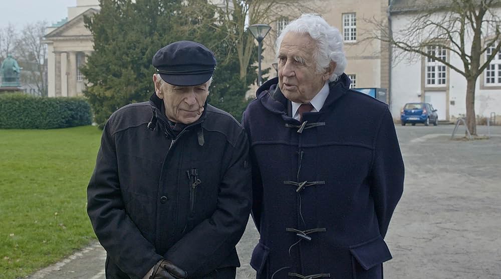 アウシュビッツの会計係の画像