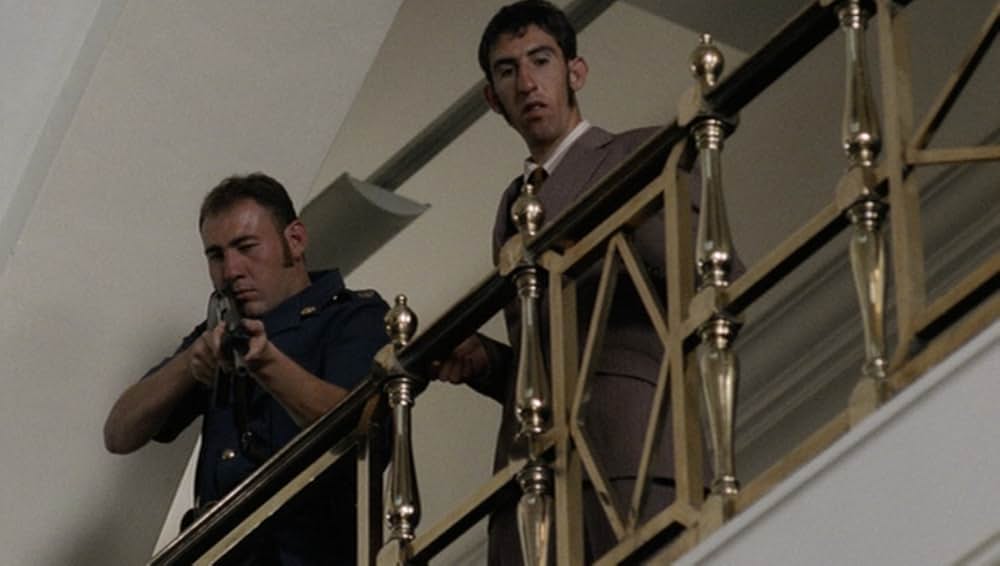 指名手配犯スタンダー・ギャングの画像