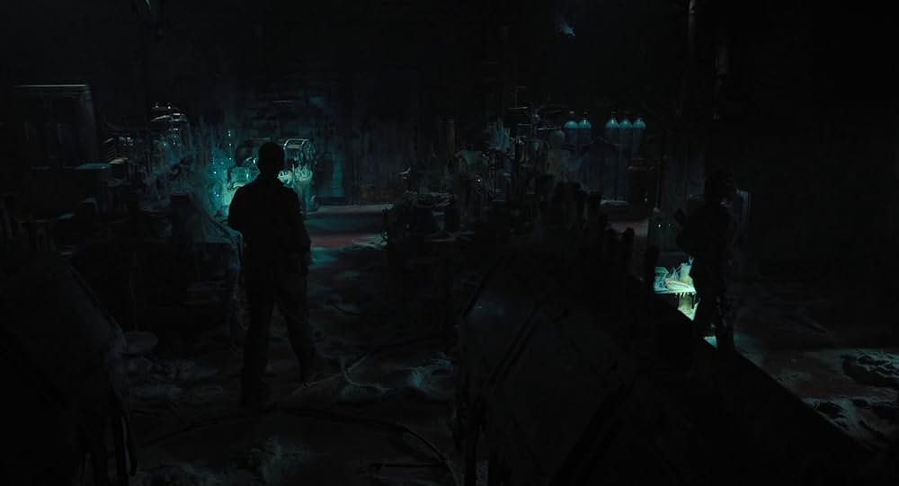 深い谷の間にの画像