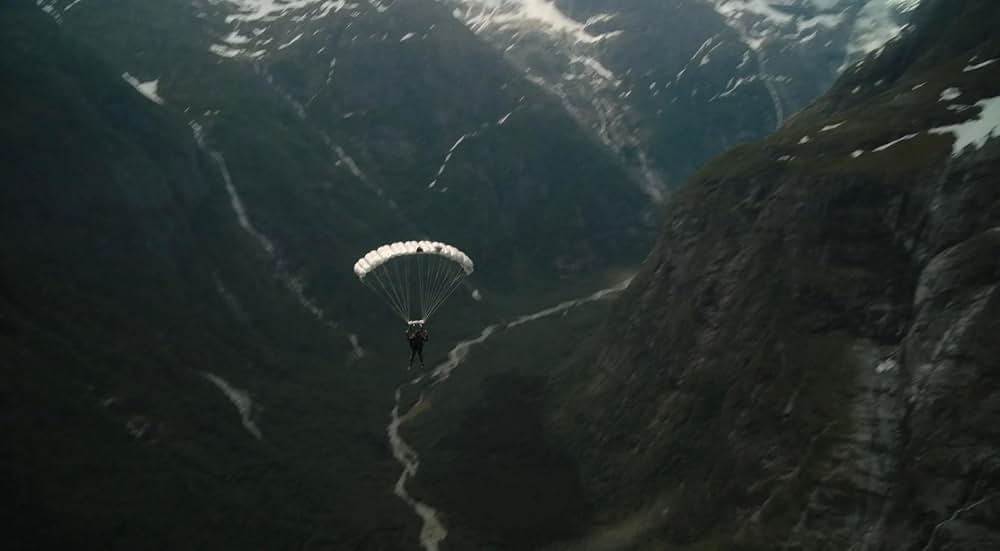 深い谷の間にの画像