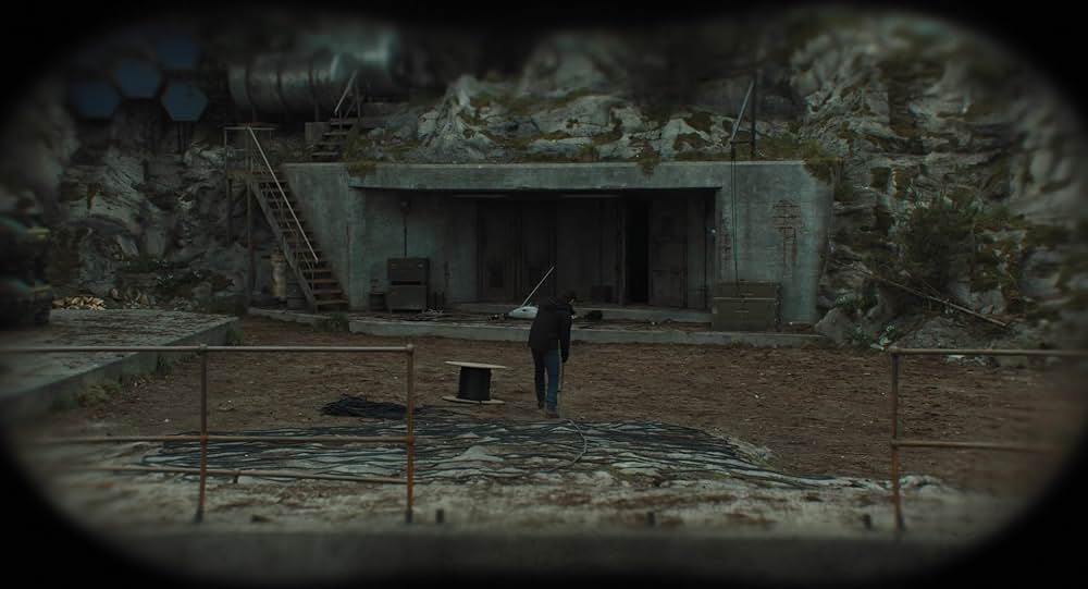 深い谷の間にの画像