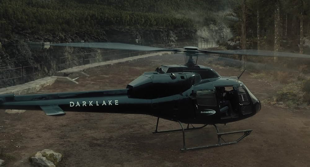 深い谷の間にの画像