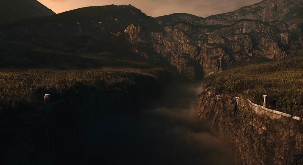 深い谷の間にの画像