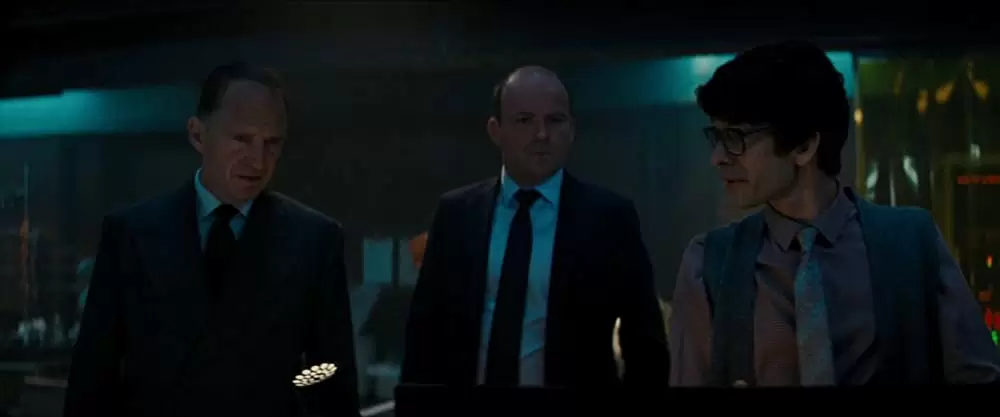「007／ノー・タイム・トゥ・ダイ」レイフ・ファインズ & ベン・ウィショー & ロリー・キニアの画像