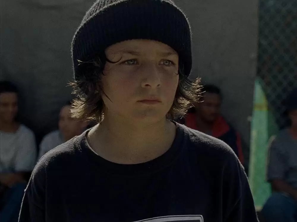 「mid90s ミッドナインティーズ」サニー・スリッチの画像