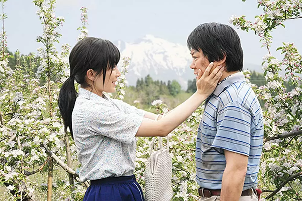 「奇跡のリンゴ」阿部サダヲ & 菅野美穂の画像