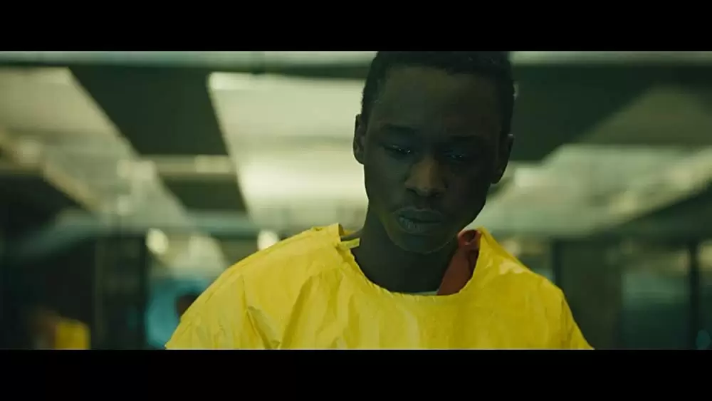 「囚われた国家」アシュトン・サンダースの画像