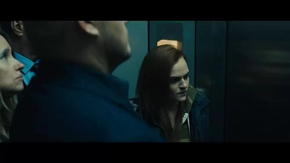 囚われた国家の画像