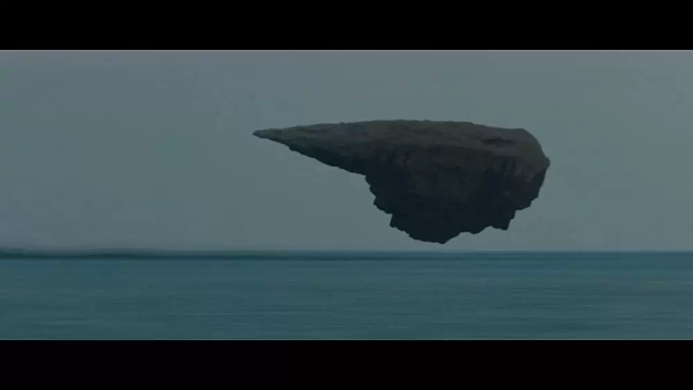 囚われた国家の画像